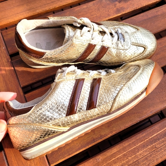 Vintage Michael Kors Leather Upper Gold Snake print speakers size 7M - Picture 4 of 12